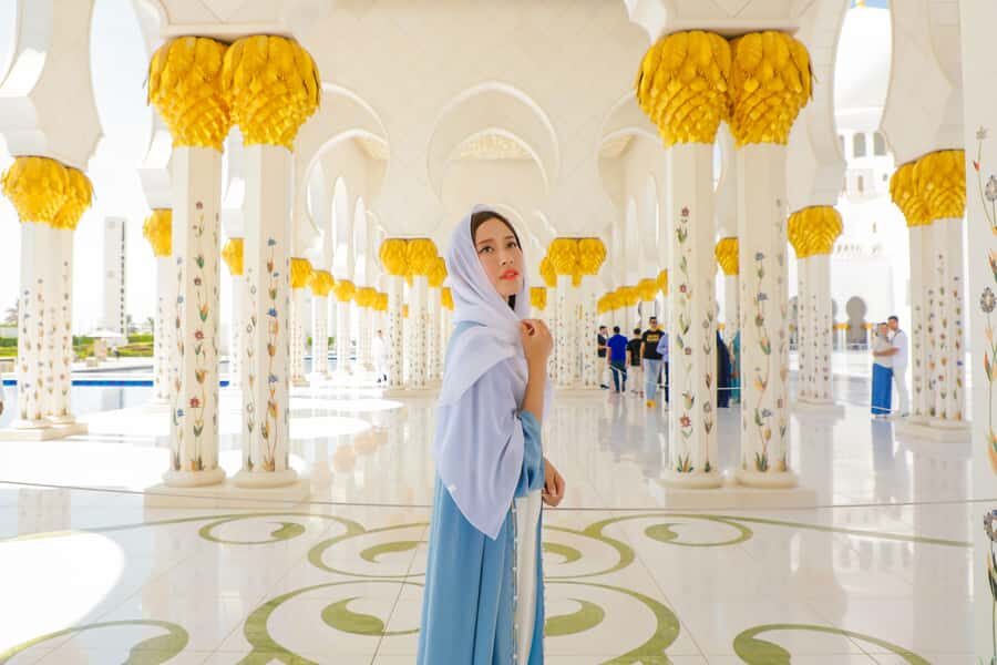 From Dubai: Abu Dhabi Sheikh Zayed Mosque Guided Tour - Museum option: what the Zayed National Museum adds