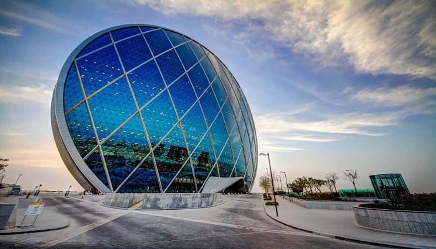 From Dubai: Abu Dhabi Tour with Sheikh Zayed Mosque - Yas Island and Ferrari World: quick red-frame photos