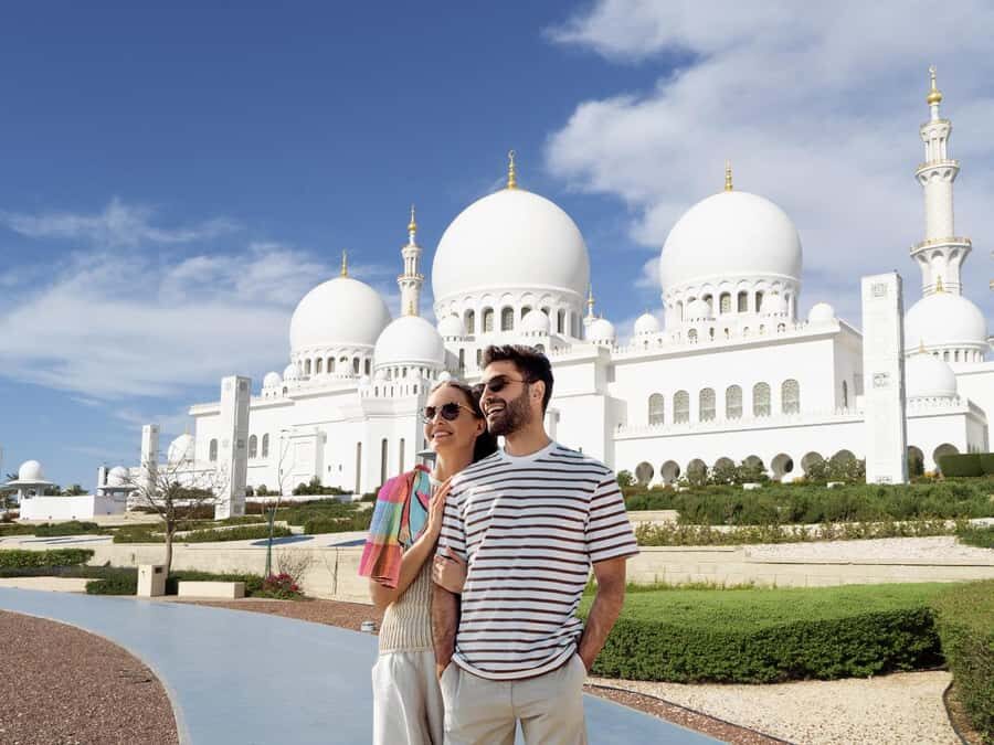 From Dubai: Full-Day Abu Dhabi Tour with Sheikh Zayed Mosque - Heritage Village: short self-guided time that helps you understand everyday life
