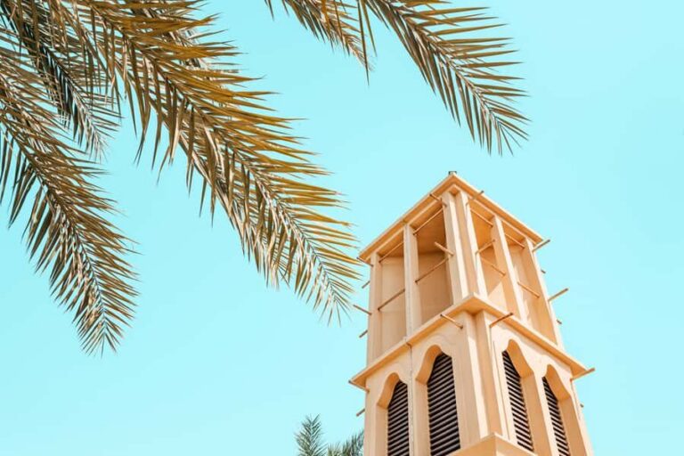 Magical Dubai 8-Hour Tour with Burj Khalifa Experience - Dubai Creek and Al Fahidi: the wind-tower neighborhood moment