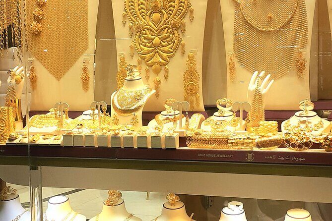 Old Dubai tour: Local Market, Tasting, Dubai creek with Abra ride - Dubai Spice Souk: Sensory Shopping With a Plan