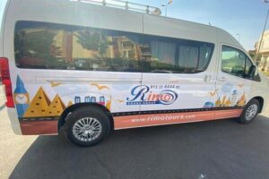 Private Dubai Airport Transfer DXB to Dubai City - Where you actually meet the driver at DXB